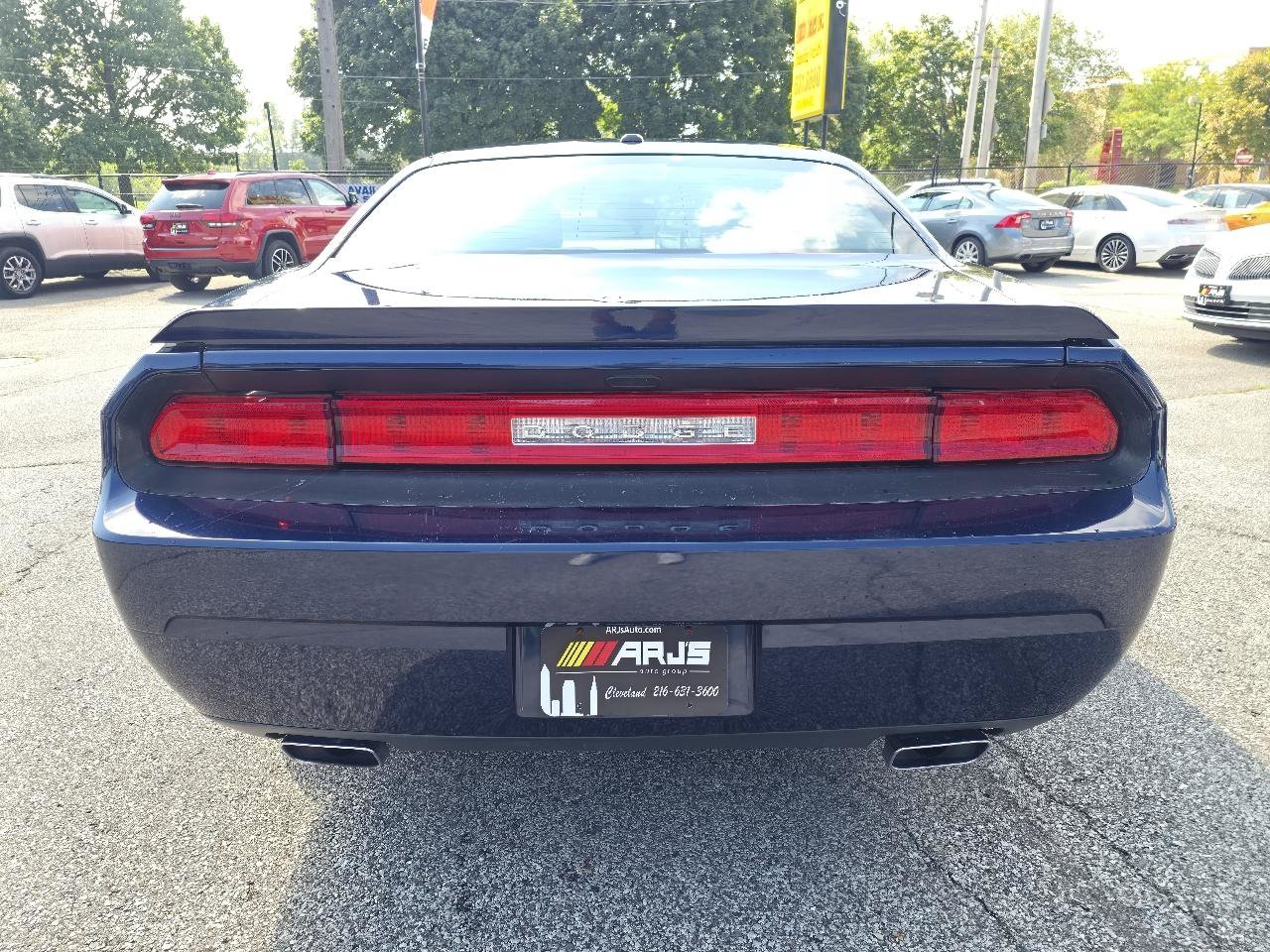 Used 2013 Dodge Challenger R/T RWD image 6
