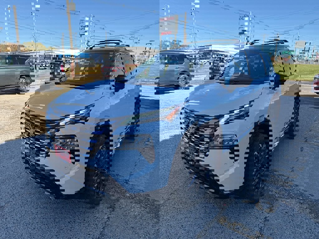 New 2026 Nissan Rogue Platinum image 8