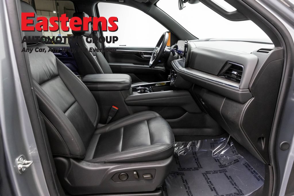 Used 2025 Chevrolet Tahoe LT AWD/4WD image 26