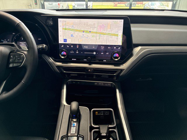 Used 2026 Lexus TX 350 AWD w/ Technology Package image 18