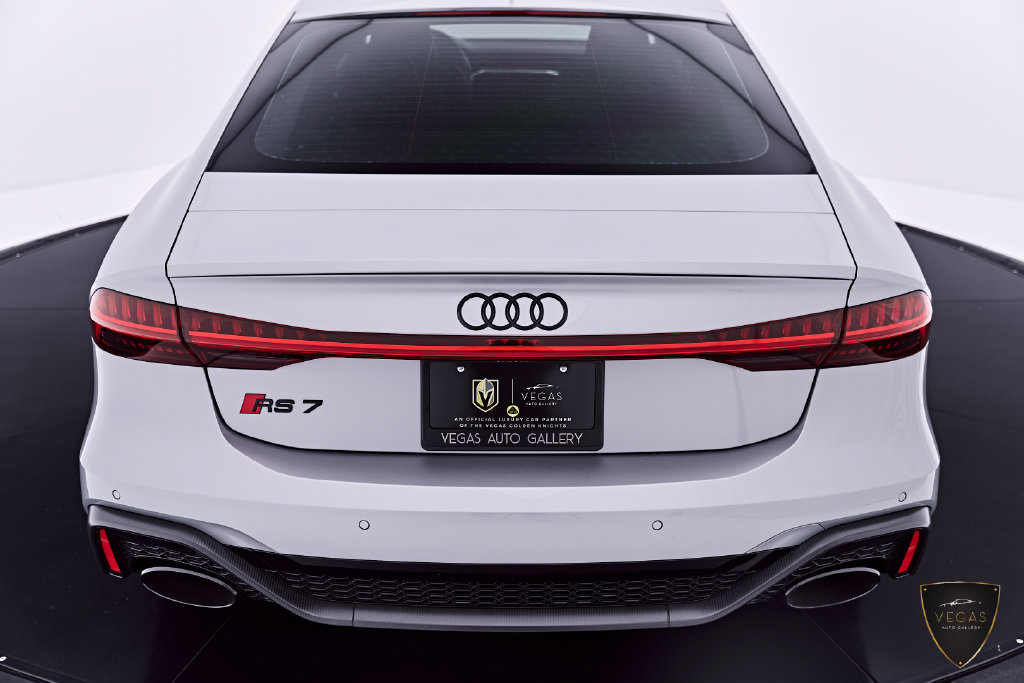 Used 2025 Audi RS 7 Performance AWD/4WD image 25