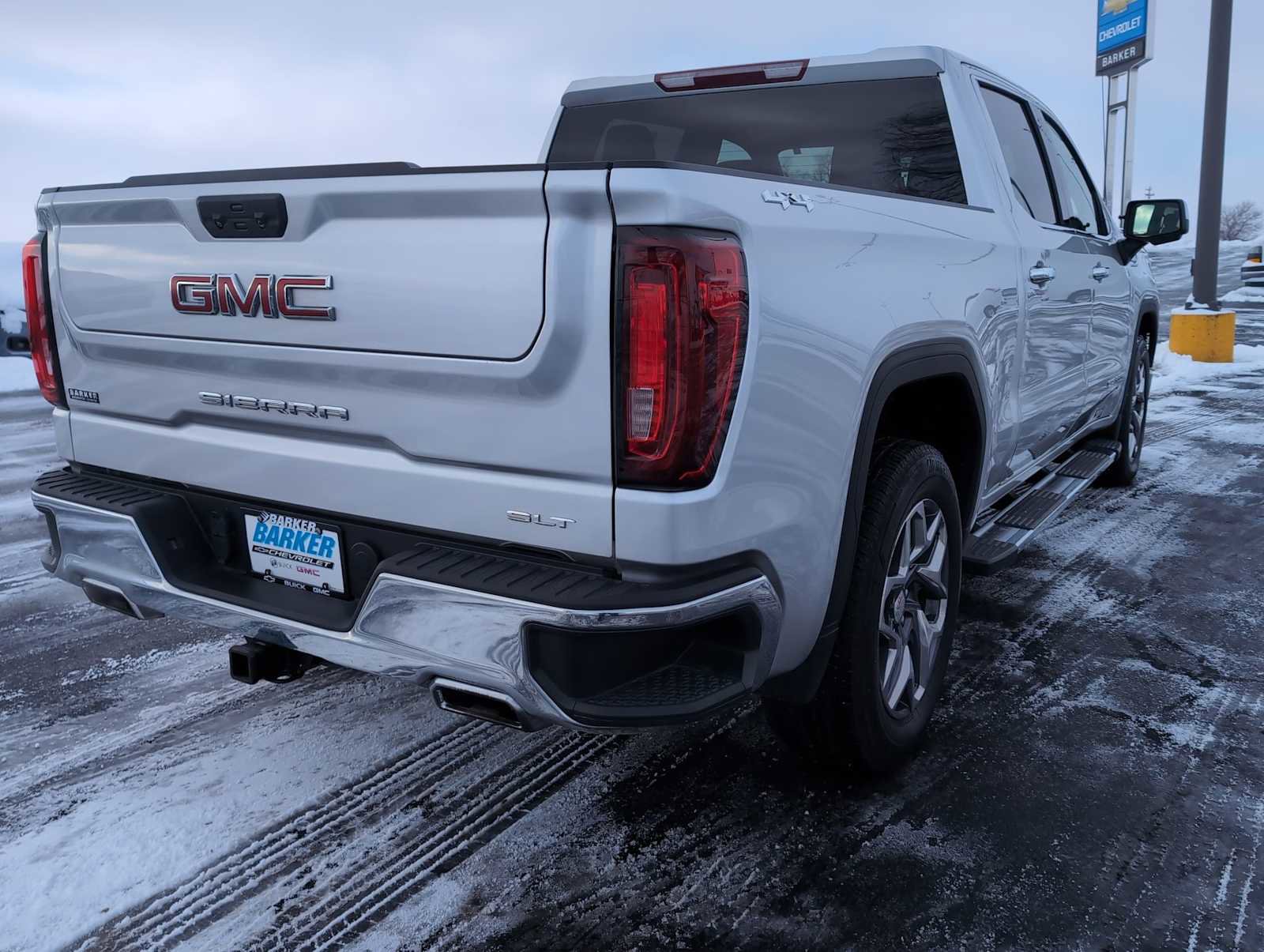 Used 2022 GMC Sierra 1500 SLT w/ SLT Premium Package image 13