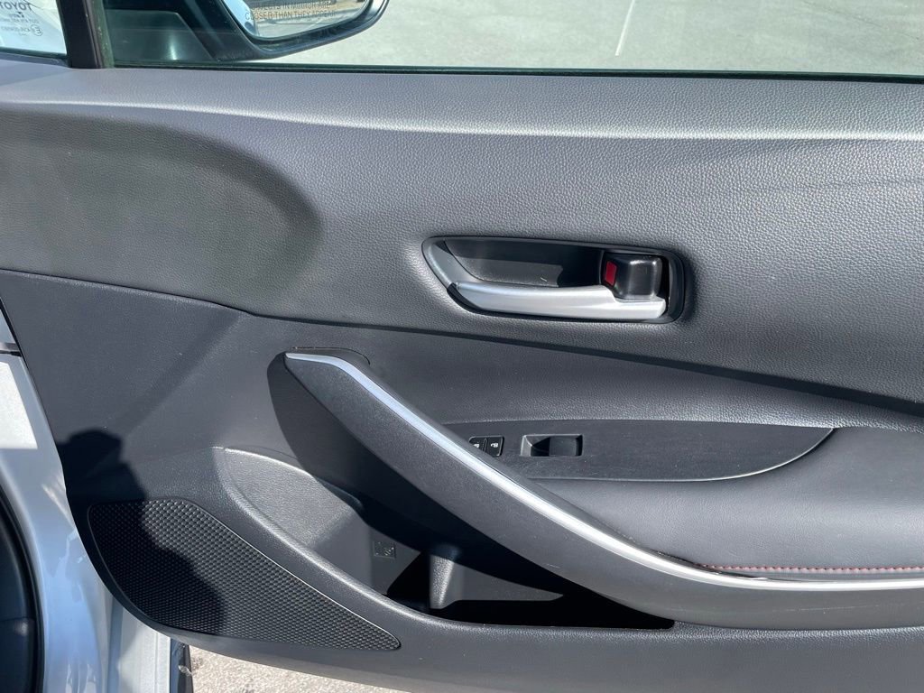 Used 2023 Toyota Corolla SE image 29