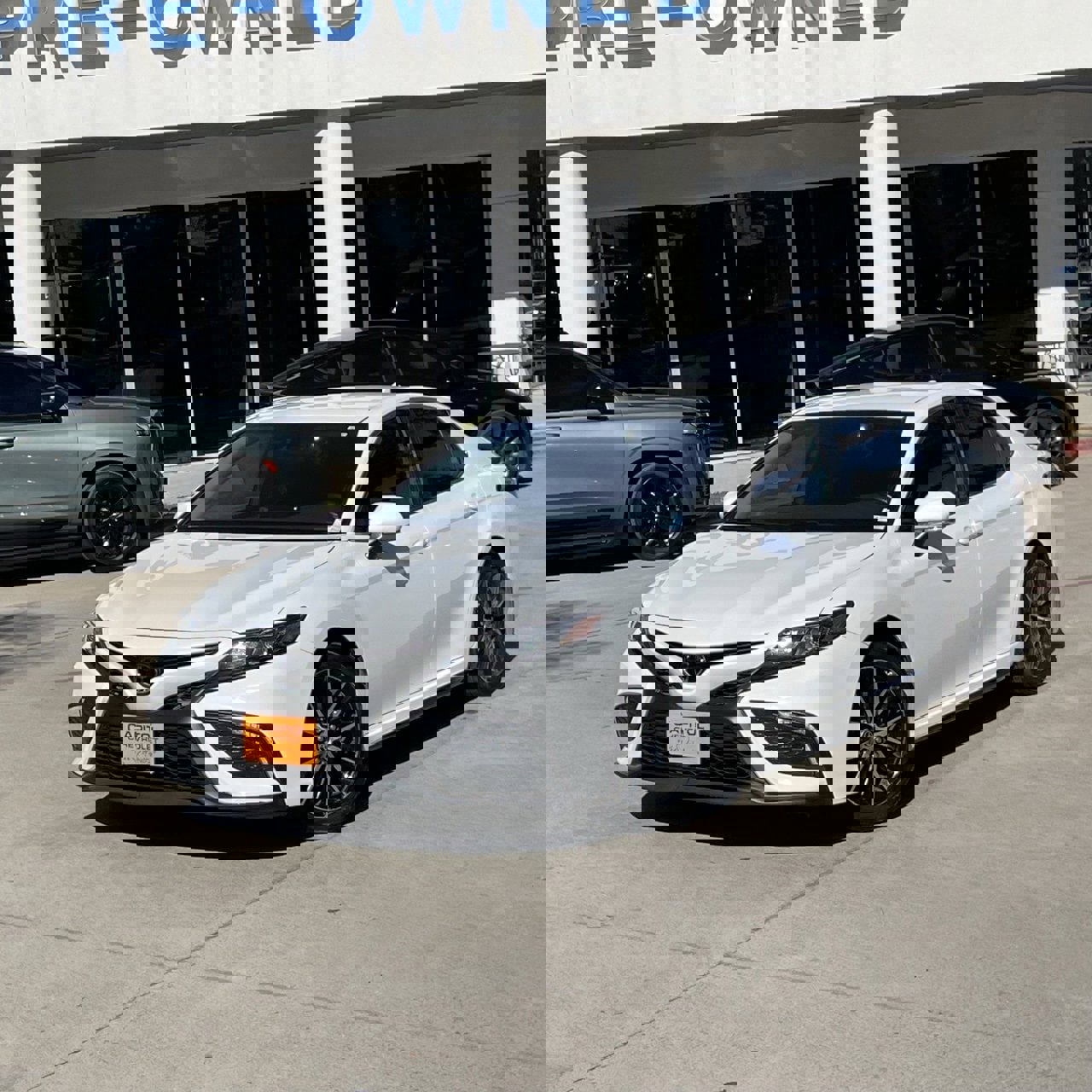 Used 2024 Toyota Camry SE image 9