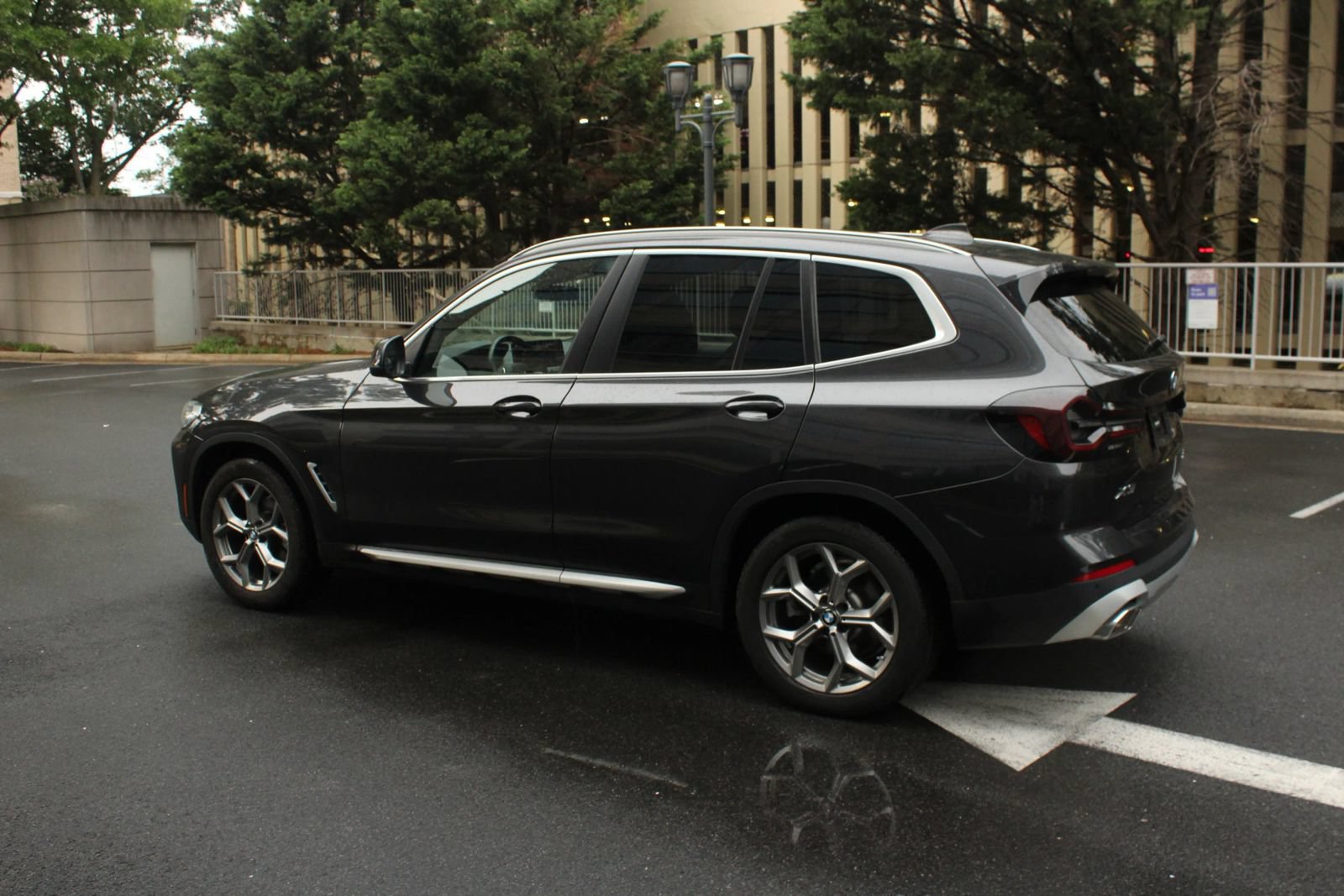 Used 2023 BMW X3 xDrive30i AWD/4WD image 9