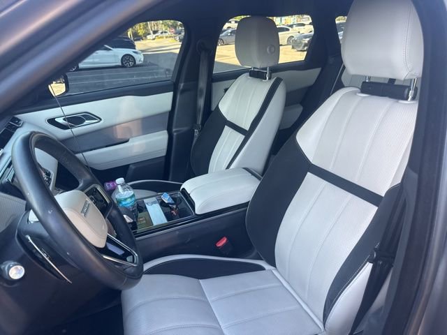 Used 2023 Land Rover Range Rover Velar R-Dynamic S image 17