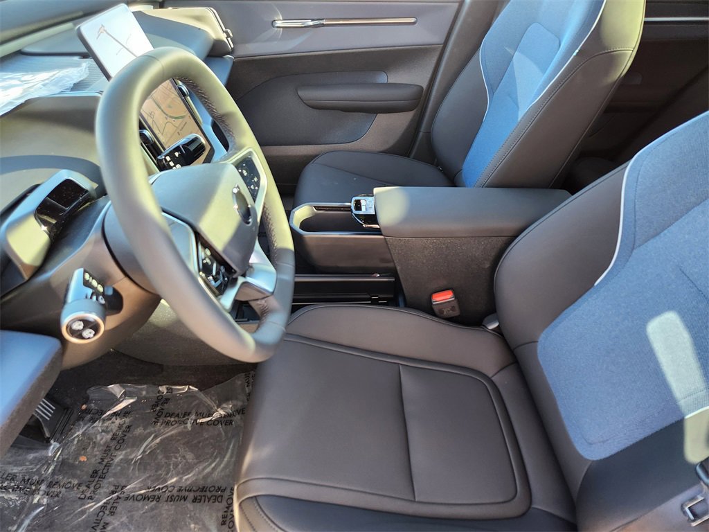 New 2026 Volvo EX30 Plus image 3