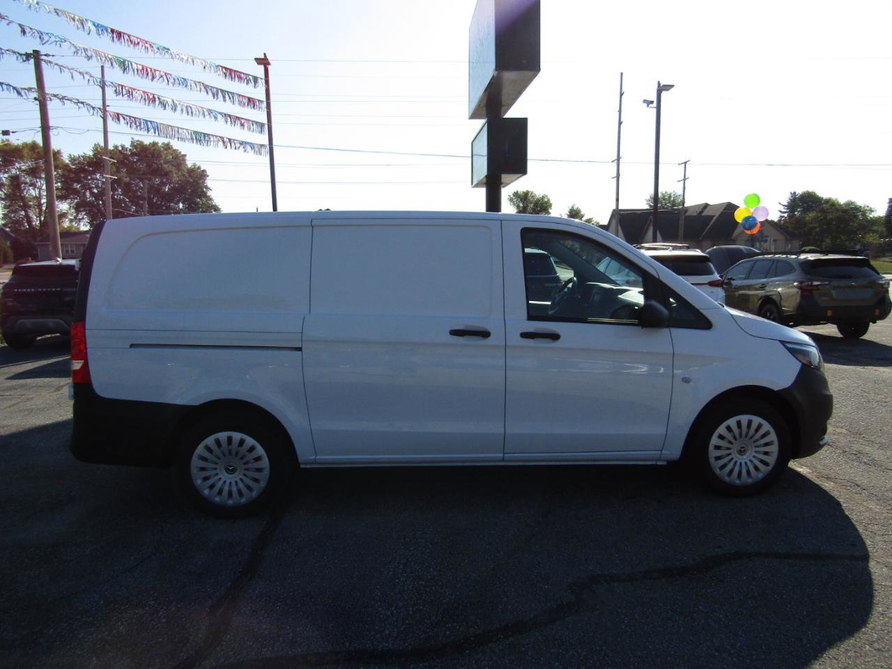 Used 2020 Mercedes-Benz Metris image 8