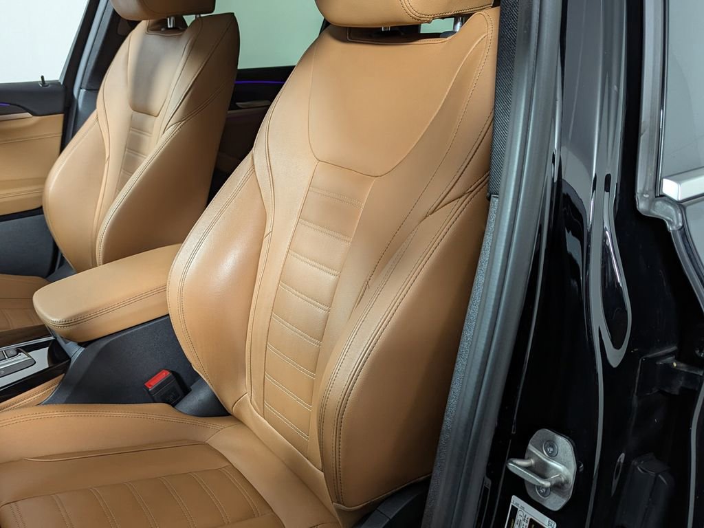 Used 2021 BMW X4 xDrive30i w/ Executive Package image 16