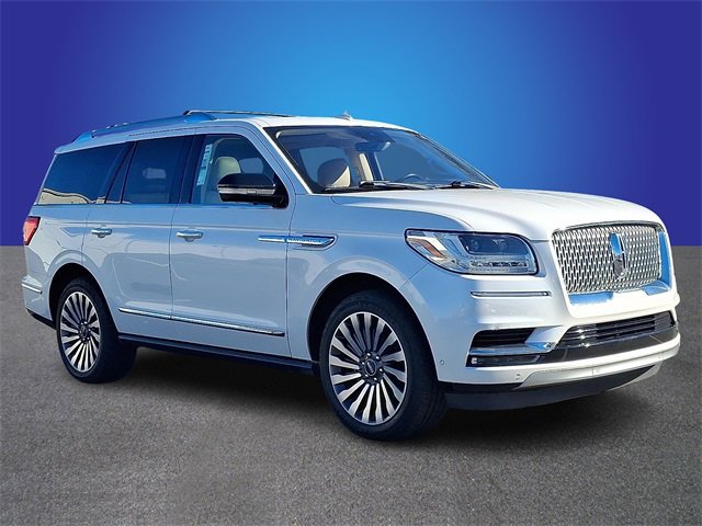 Used 2019 Lincoln Navigator Reserve w/ Cargo Package image 3