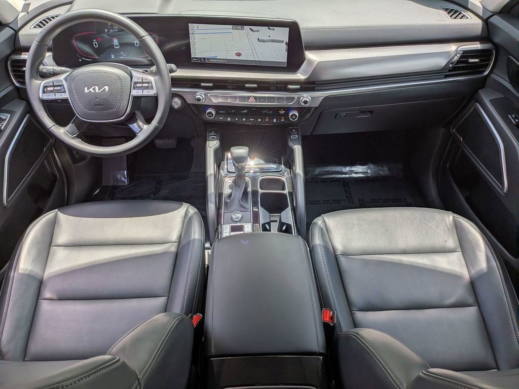 Used 2025 Kia Telluride S FWD image 28
