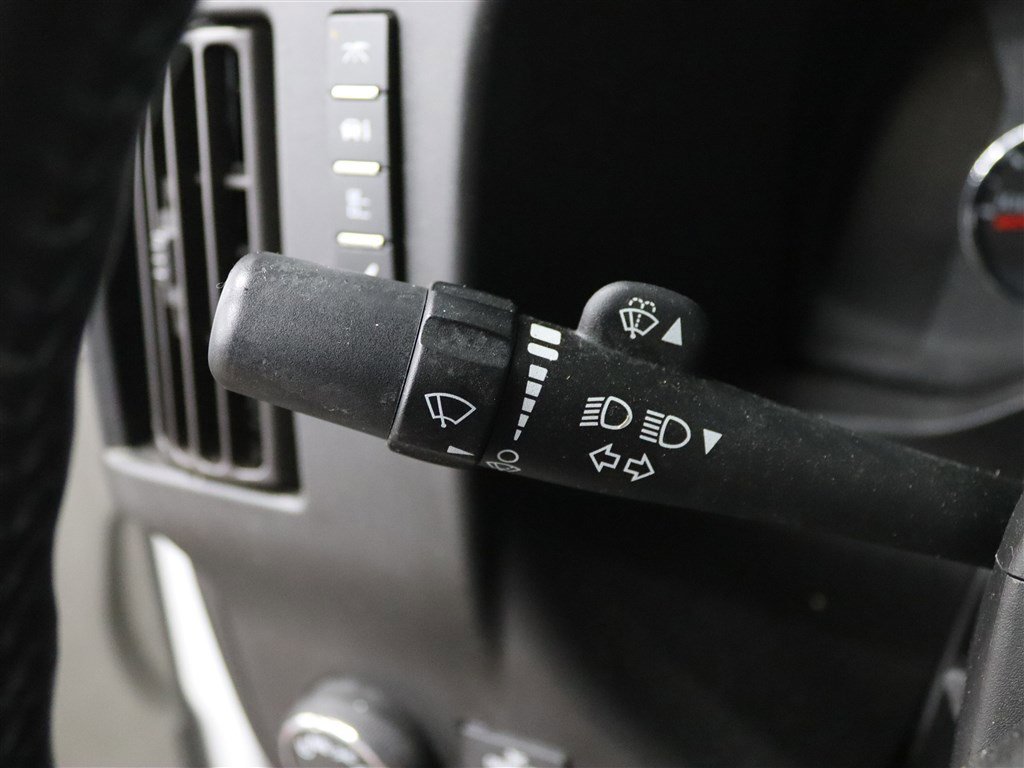 Used 2022 Chevrolet Express 2500 Extended w/ Enhanced Convenience Package RWD image 31