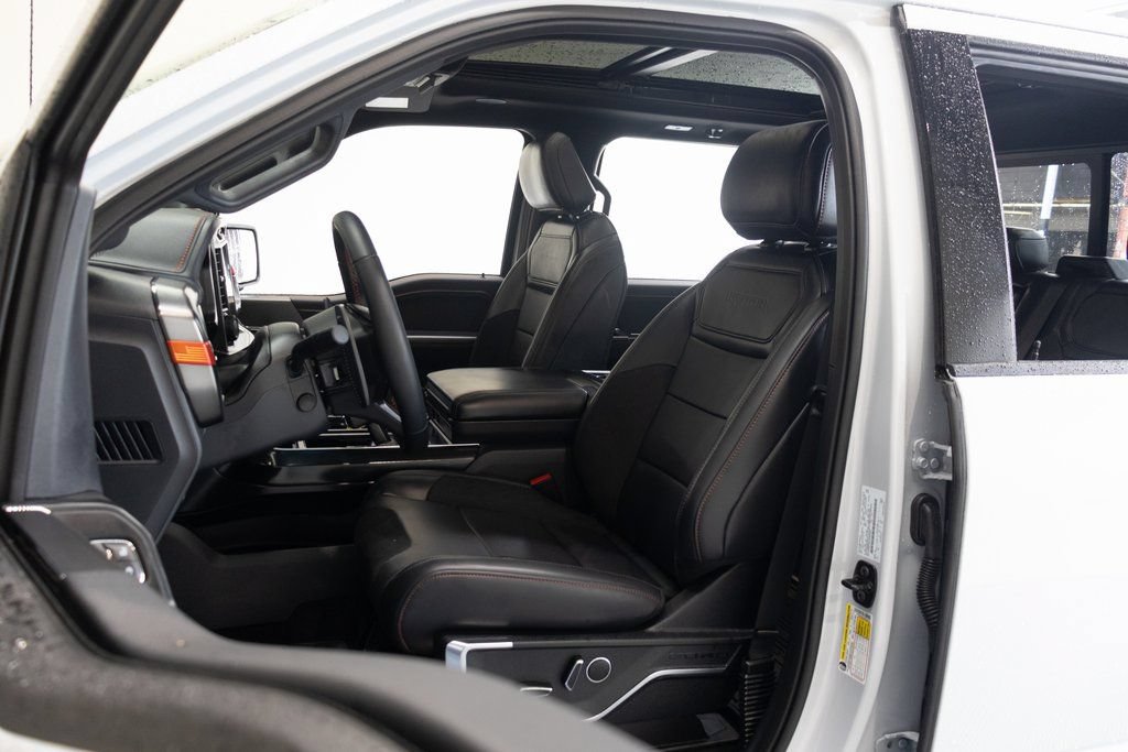 Used 2025 Ford F150 Raptor AWD/4WD image 21