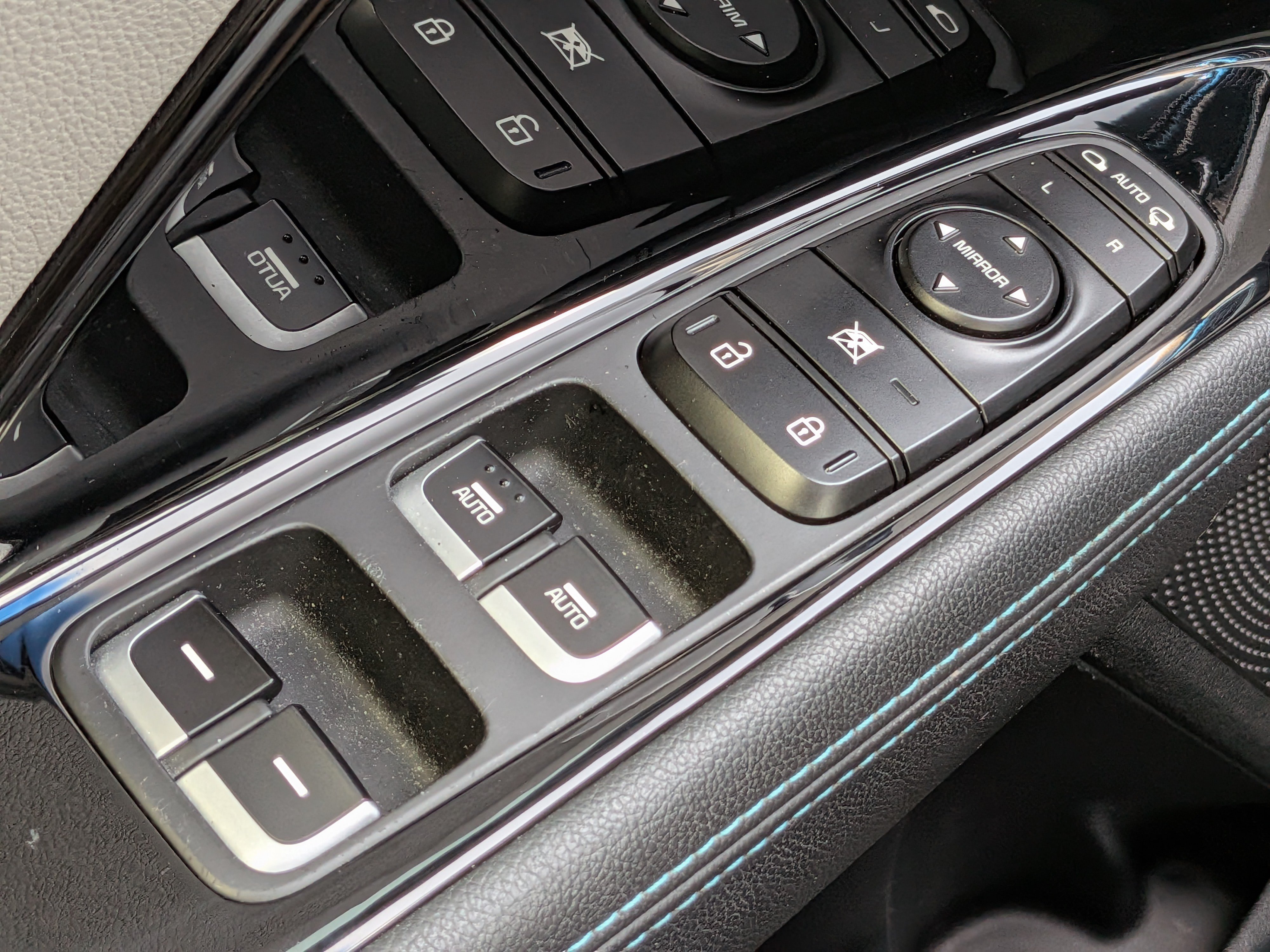Used 2019 Kia Niro Touring w/ Paint Protection Film Package FWD image 23