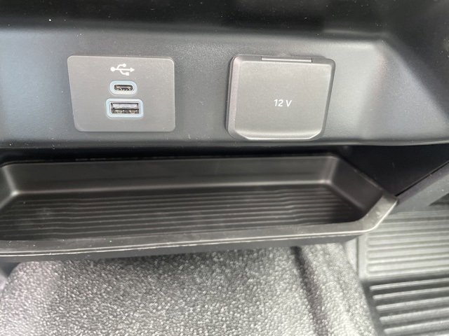 New 2024 Ford F550 4x4 Regular Cab Super Duty image 46