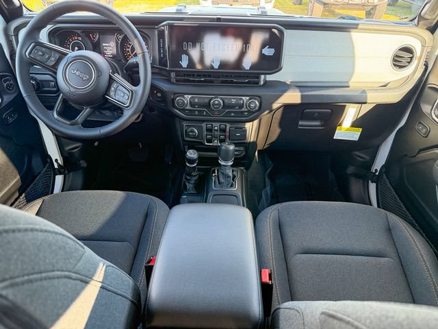 New 2026 Jeep Gladiator Sport AWD/4WD image 25