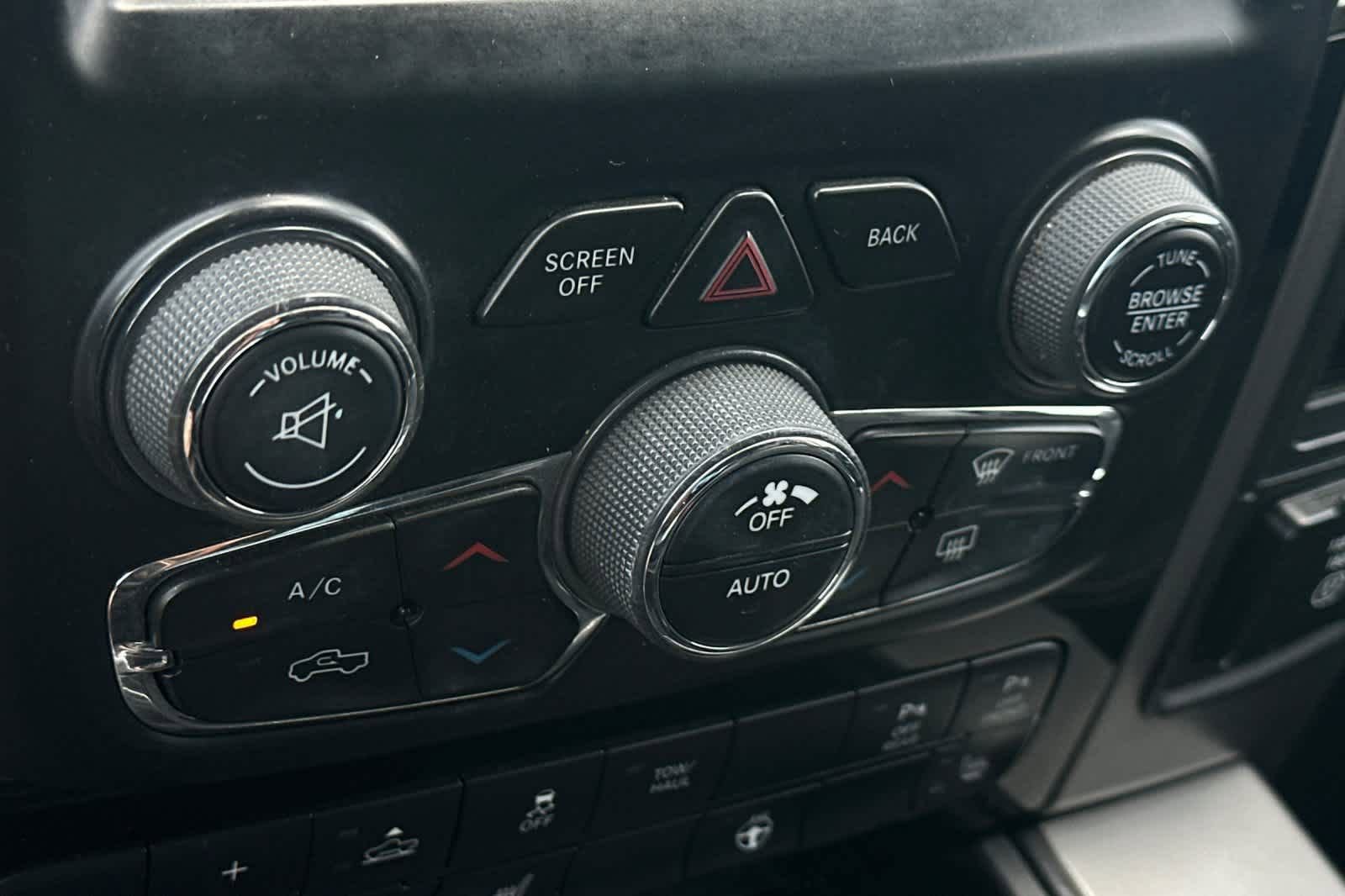 Used 2014 RAM 1500 Sport w/ Convenience Group image 20