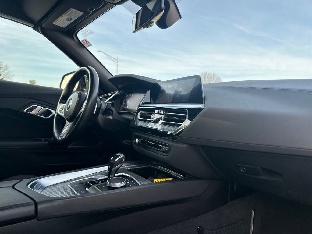 Used 2021 BMW Z4 sDrive30i w/ M Sport Package image 23