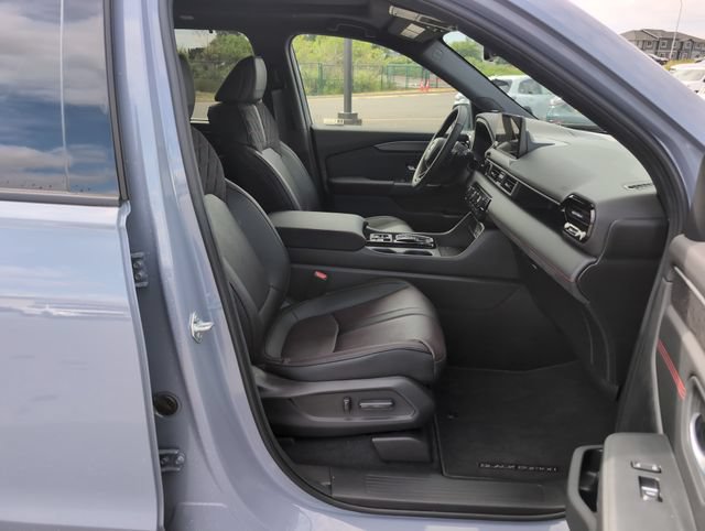 Used 2026 Honda Pilot Black Edition image 10