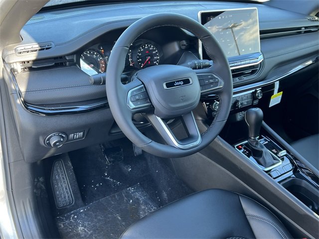 New 2026 Jeep Compass Latitude image 14