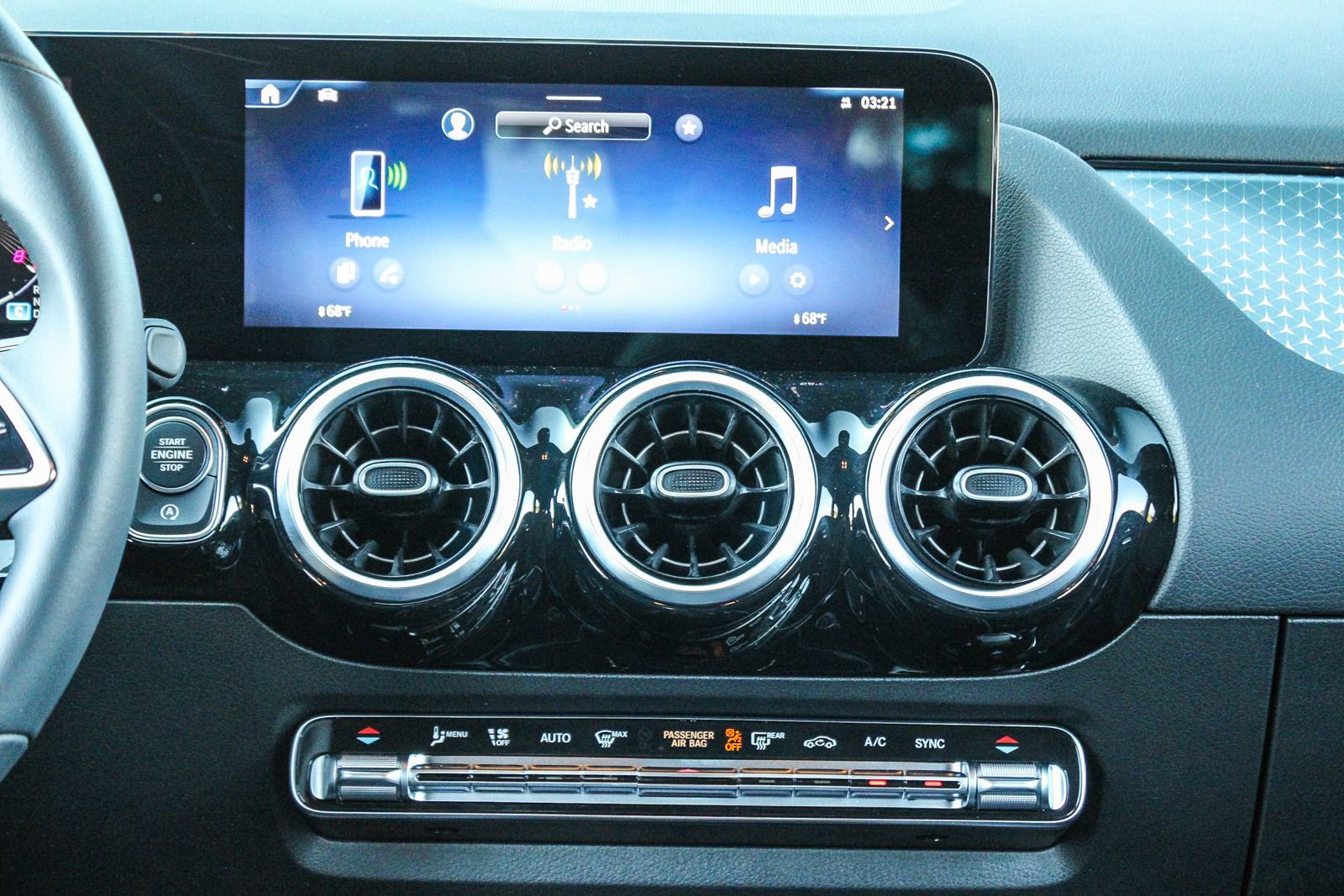 Certified 2026 Mercedes-Benz GLA 250 4MATIC image 15