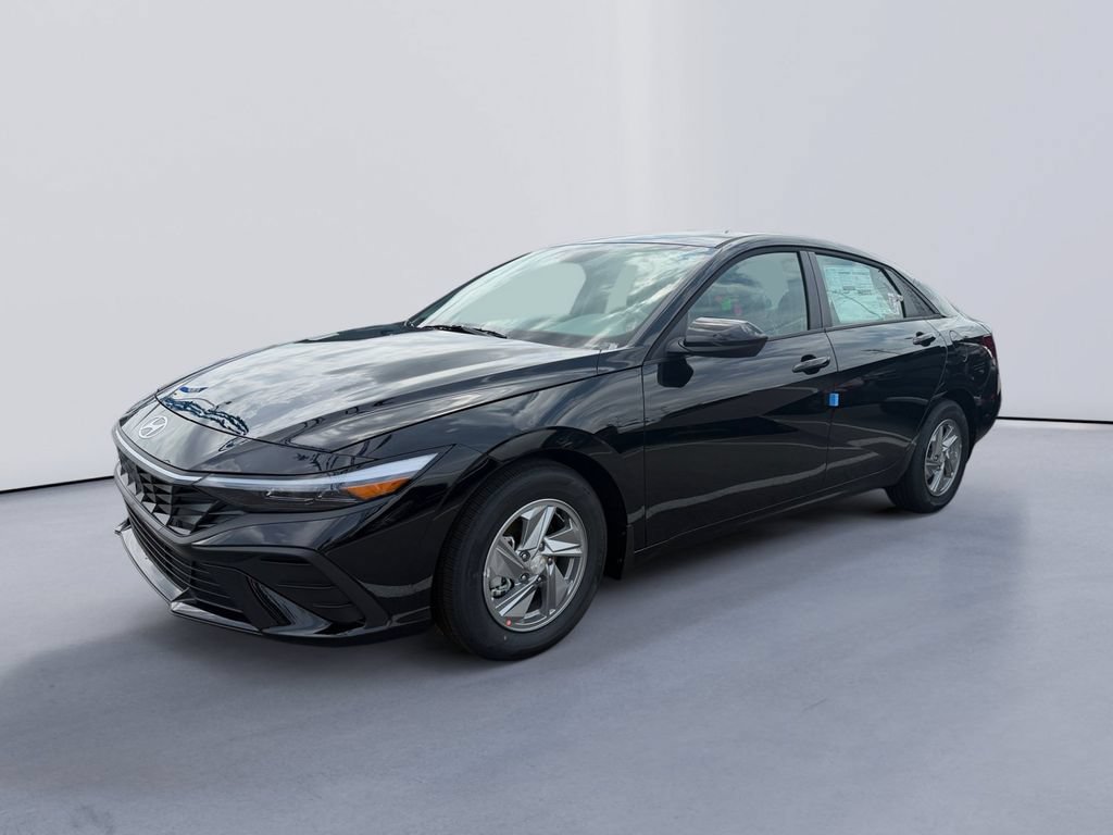 New 2026 Hyundai Elantra SE FWD image 4