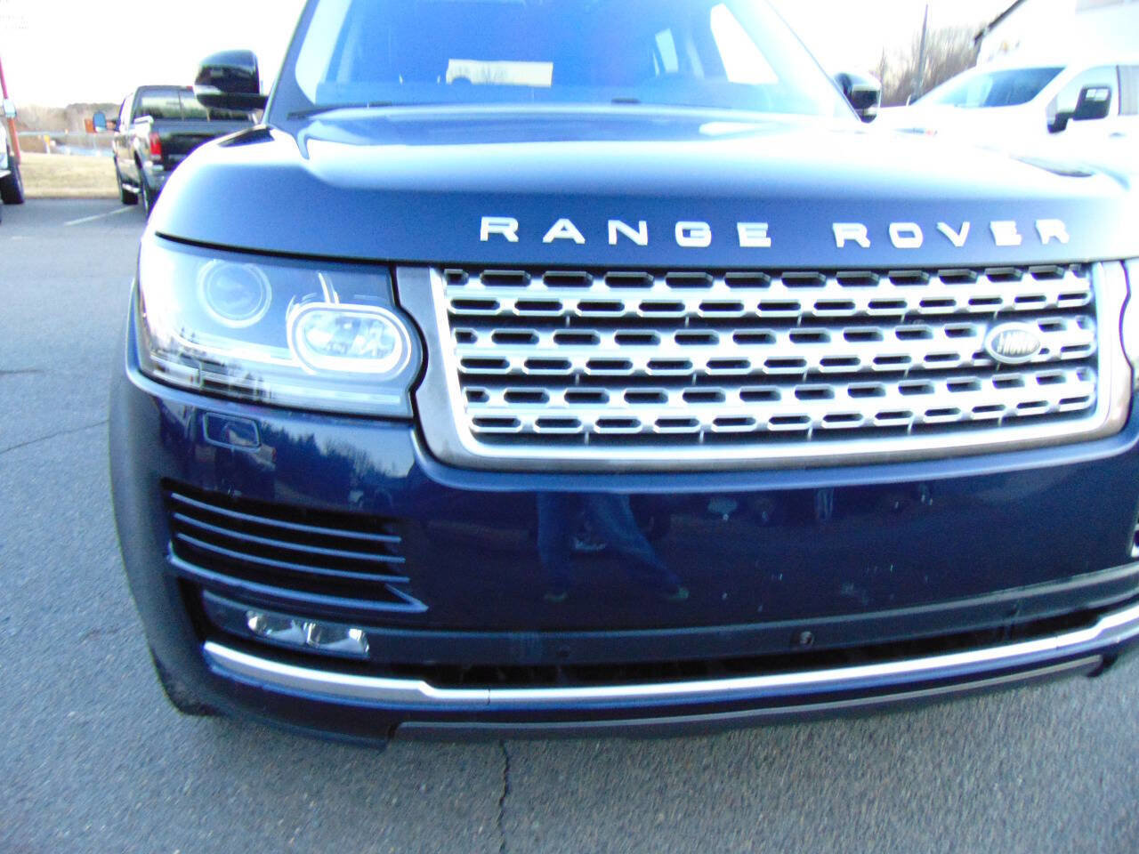 Used 2017 Land Rover Range Rover HSE image 42