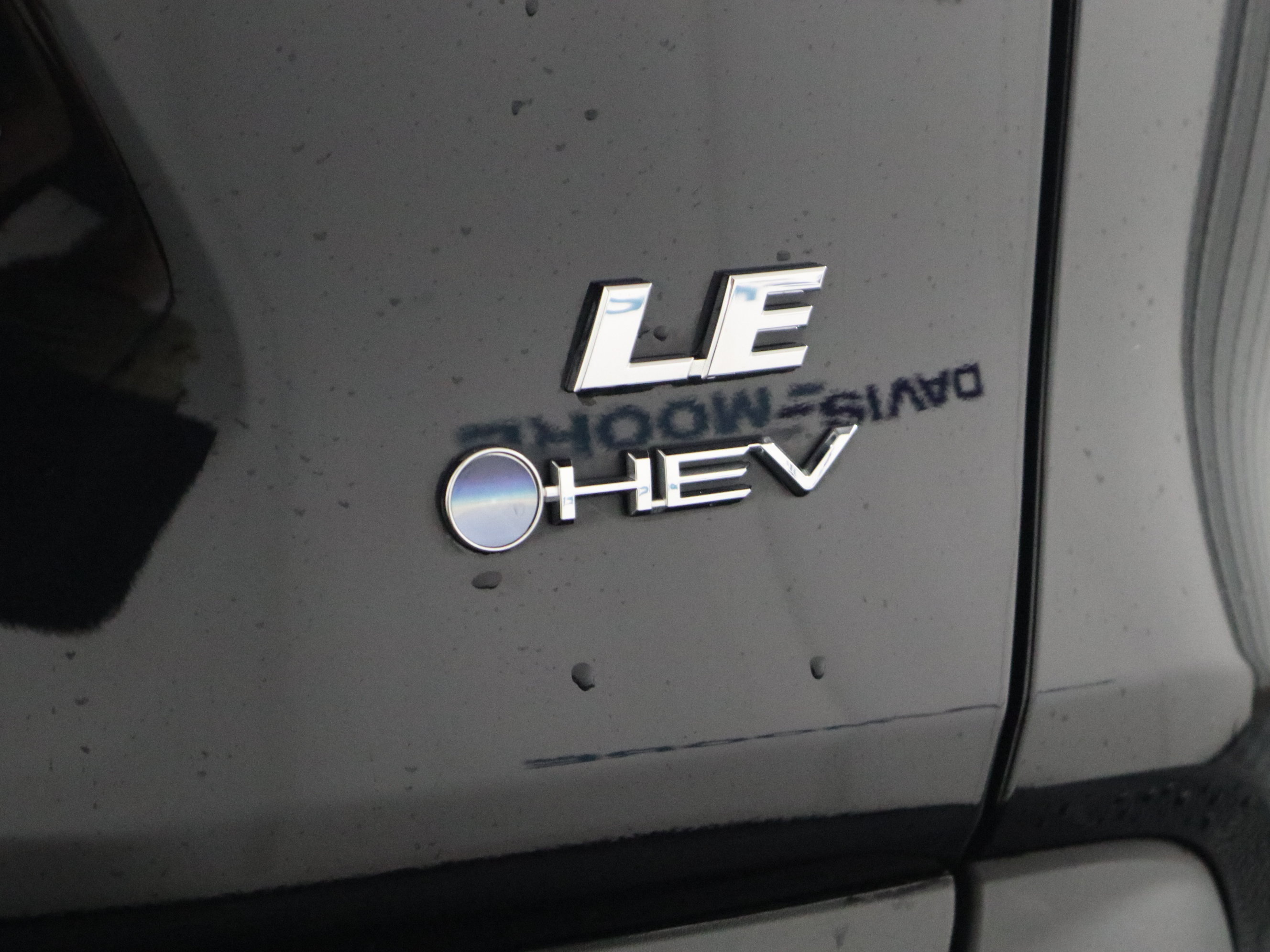 Used 2025 Toyota RAV4 LE AWD/4WD image 35