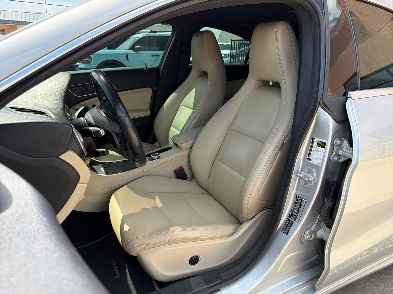 Used 2015 Mercedes-Benz CLA 250 4MATIC image 11