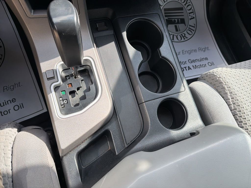 Used 2013 Toyota Tundra 2WD CrewMax w/ SR5 Pkg image 19