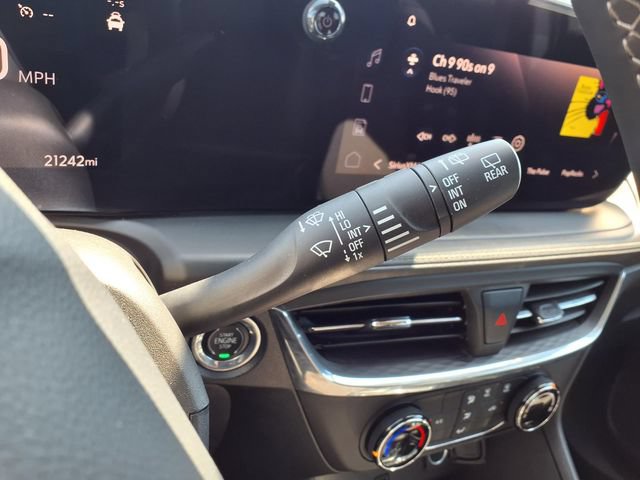 Used 2025 Buick Encore GX Preferred FWD image 71