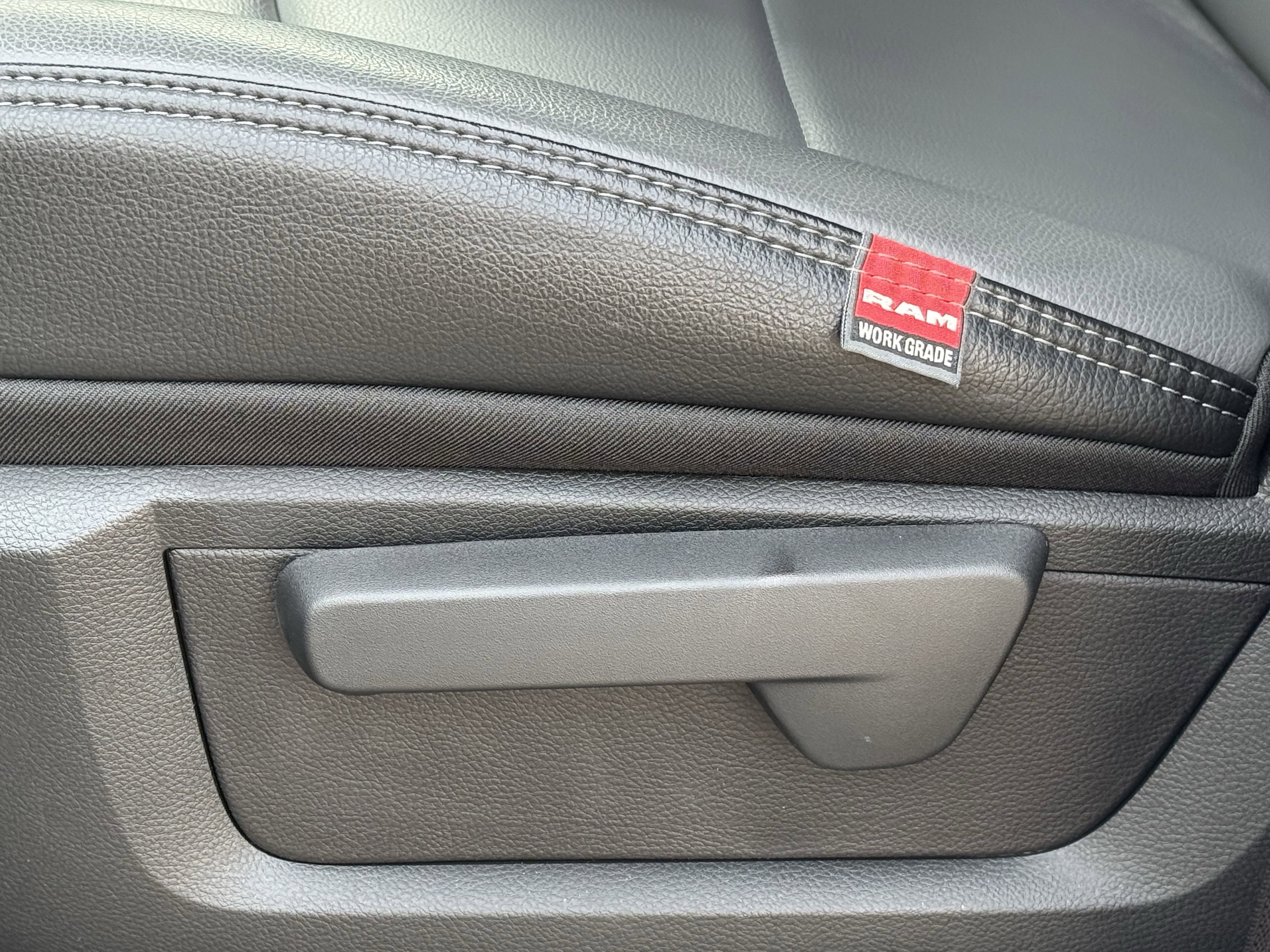 New 2024 RAM 5500 Tradesman w/ Chrome Appearance Group image 11