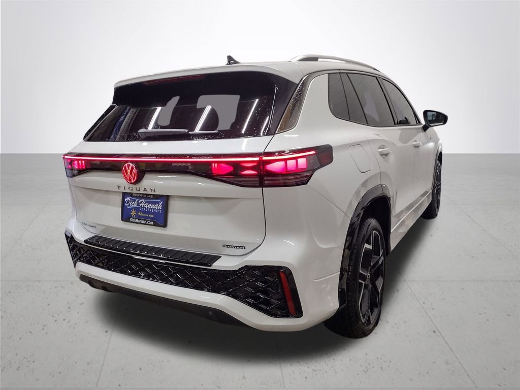 New 2026 Volkswagen Tiguan SEL R-Line image 14
