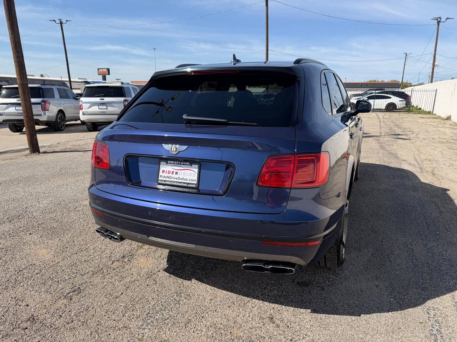 Used 2019 Bentley Bentayga image 6
