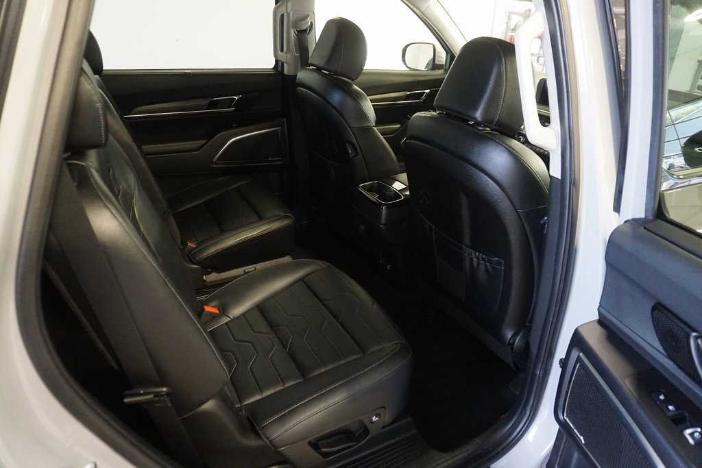 Used 2022 Kia Telluride SX w/ SX Prestige Package image 27