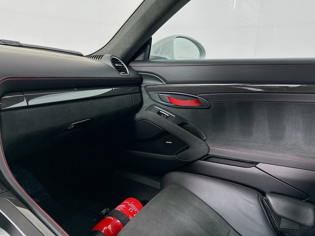 Used 2022 Porsche 718 Cayman GT4 RWD image 17