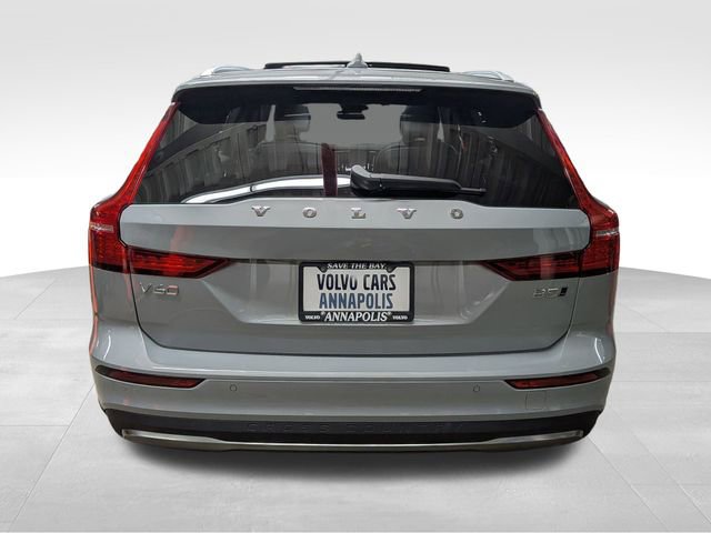 Certified 2025 Volvo V60 B5 Cross Country Ultra image 7