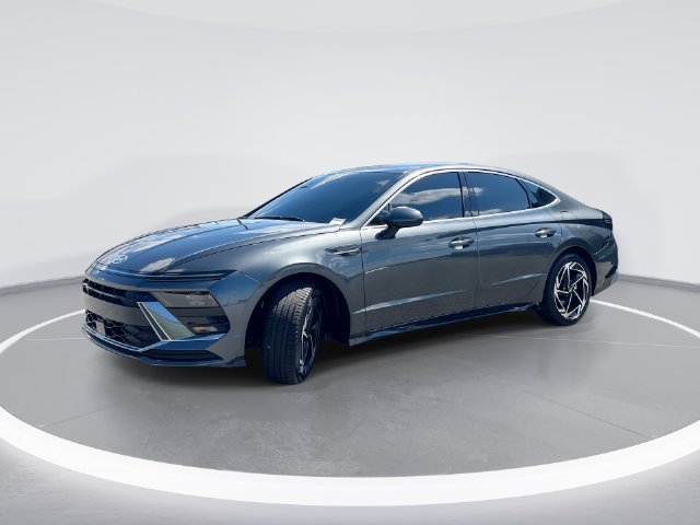 Certified 2026 Hyundai Sonata SEL AWD/4WD image 1
