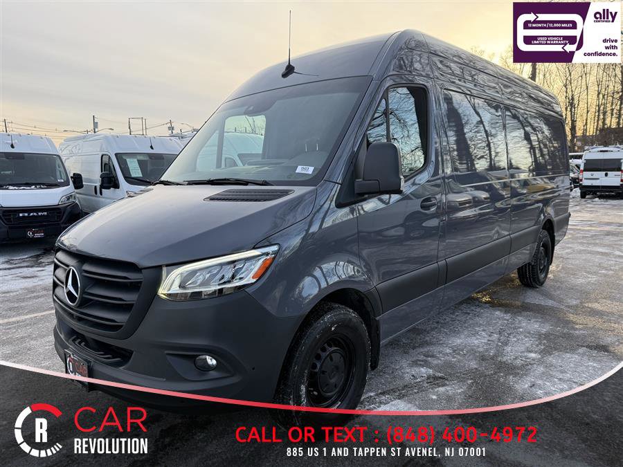 Used 2024 Mercedes-Benz Sprinter 2500 image 3