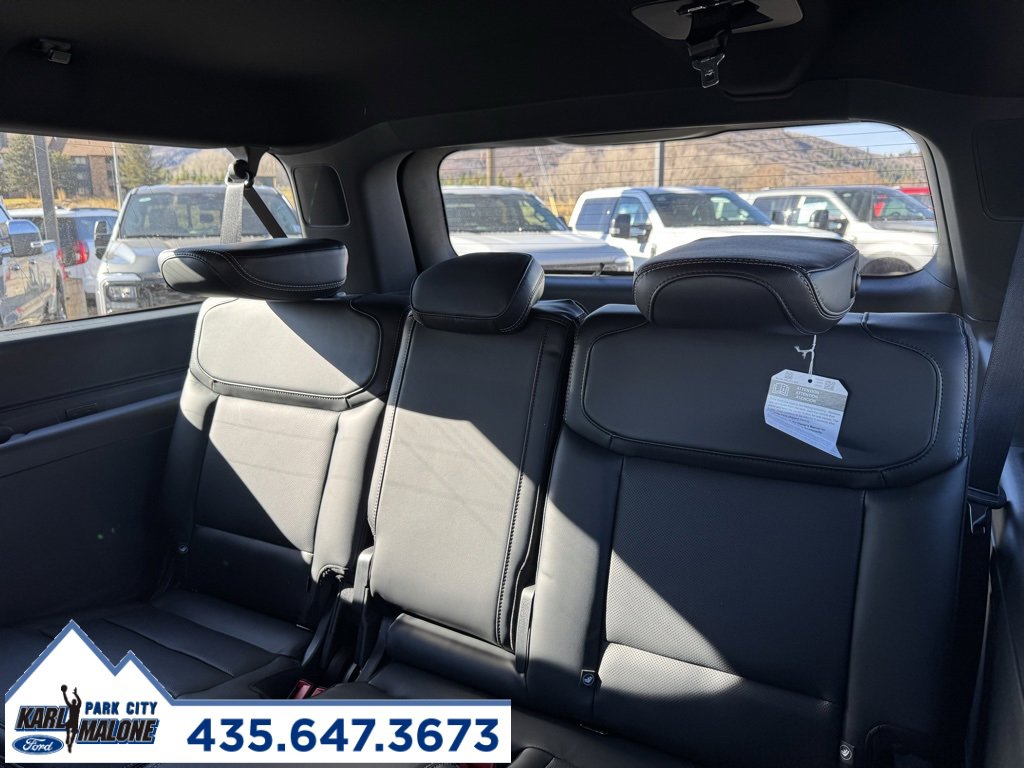 New 2025 Ford Expedition Max Platinum w/ Stealth Performance Package image 19