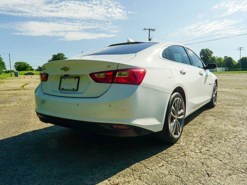 Used 2023 Chevrolet Malibu LT w/ Driver Confidence Package FWD image 3