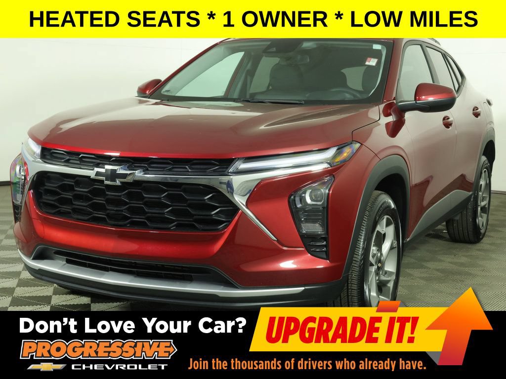 Used 2025 Chevrolet Trax LT w/ LT Convenience Package FWD image 1
