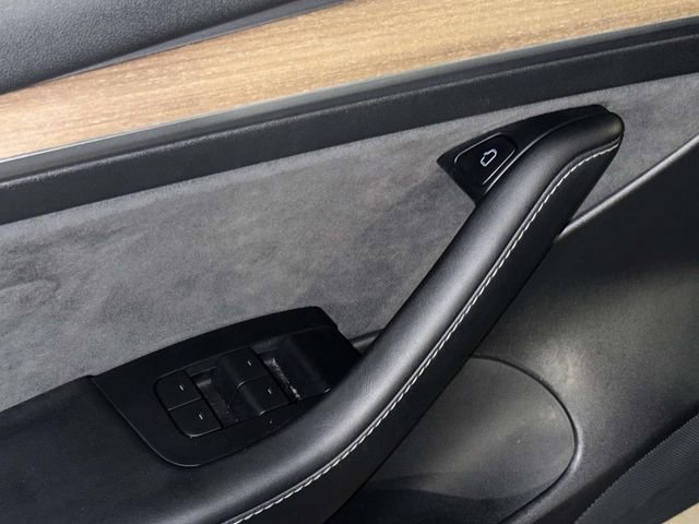 Used 2022 Tesla Model 3 Long Range AWD/4WD image 21