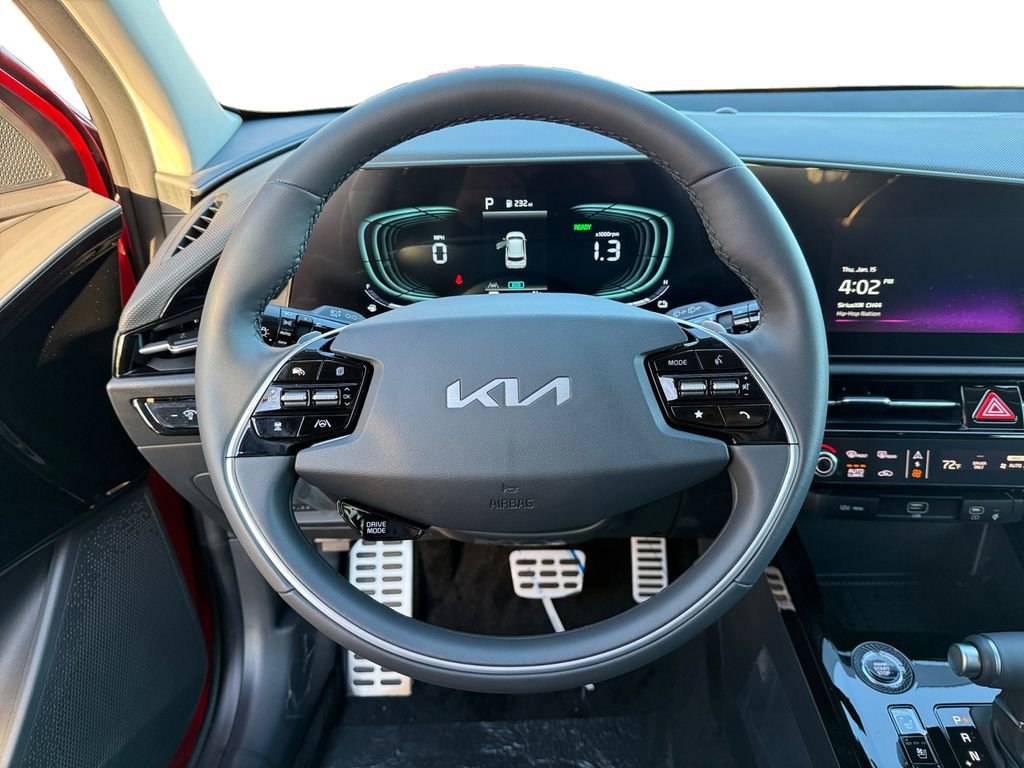 New 2025 Kia Niro SX Touring image 12