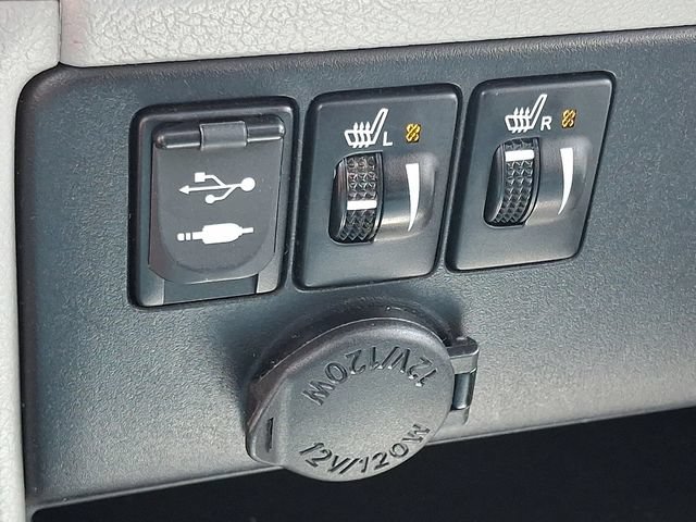 Used 2017 Toyota Sienna XLE AWD/4WD image 24