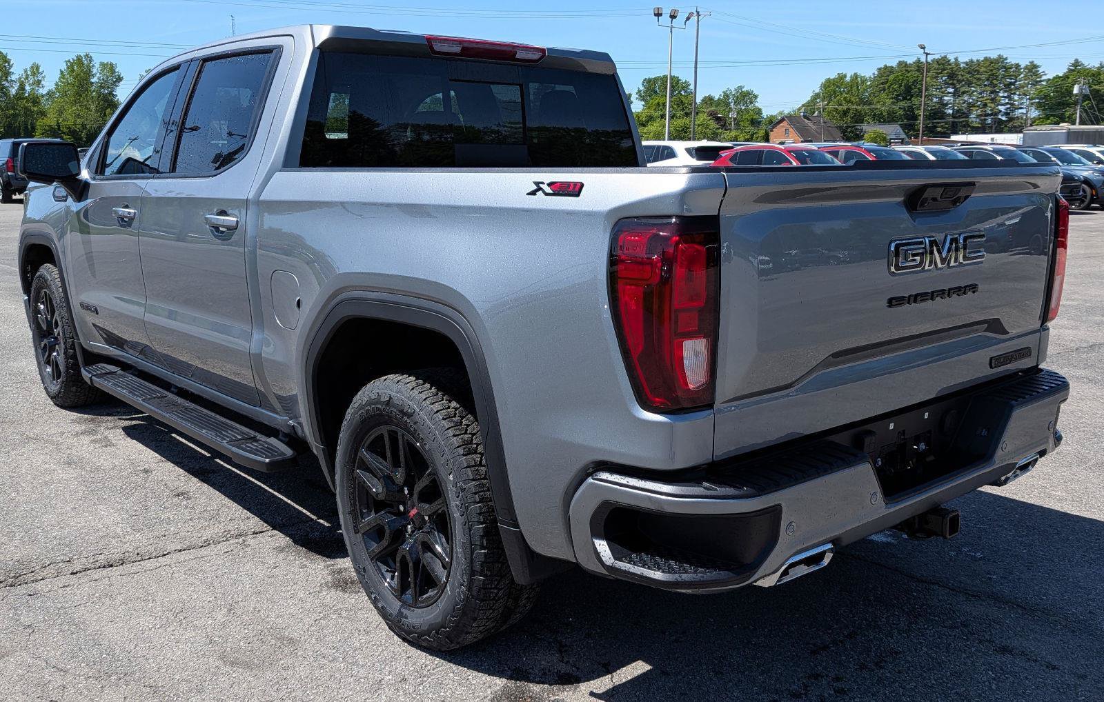 New 2026 GMC Sierra 1500 Elevation w/ Elevation Premium Package AWD/4WD image 7