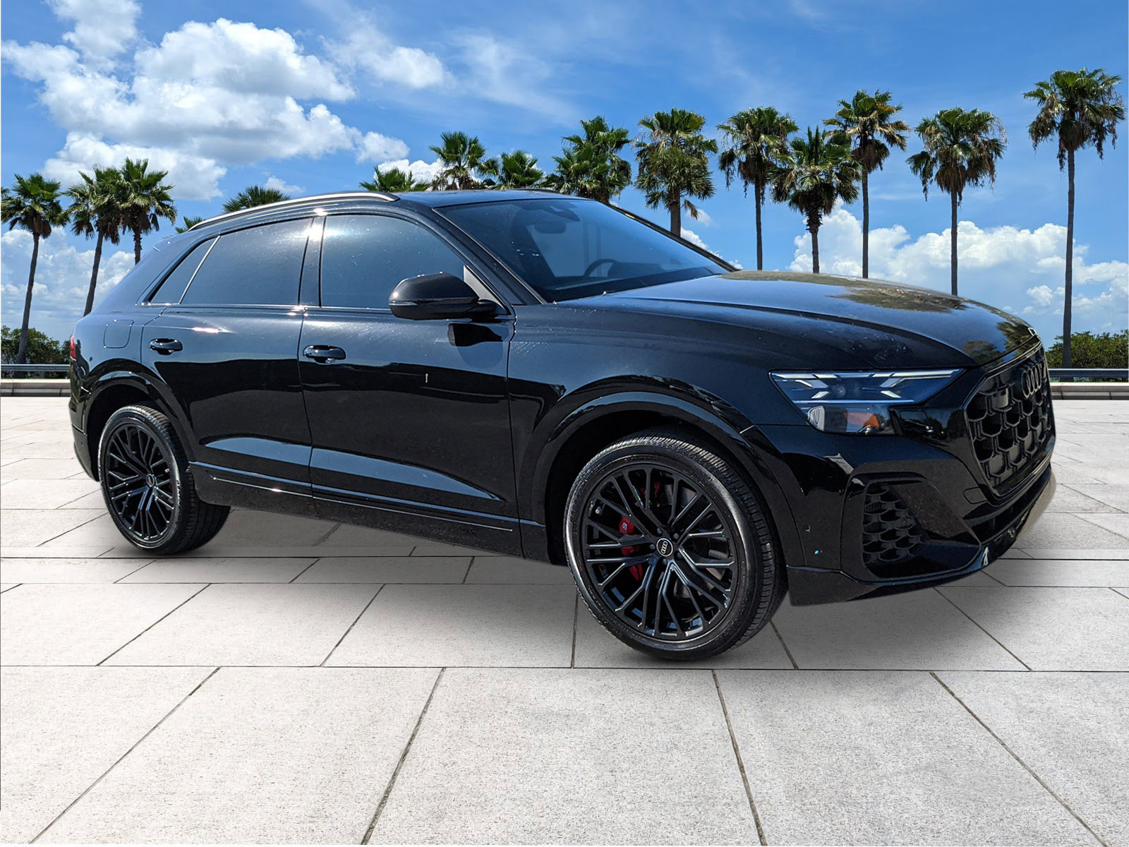 Used 2024 Audi SQ8 Prestige image 2