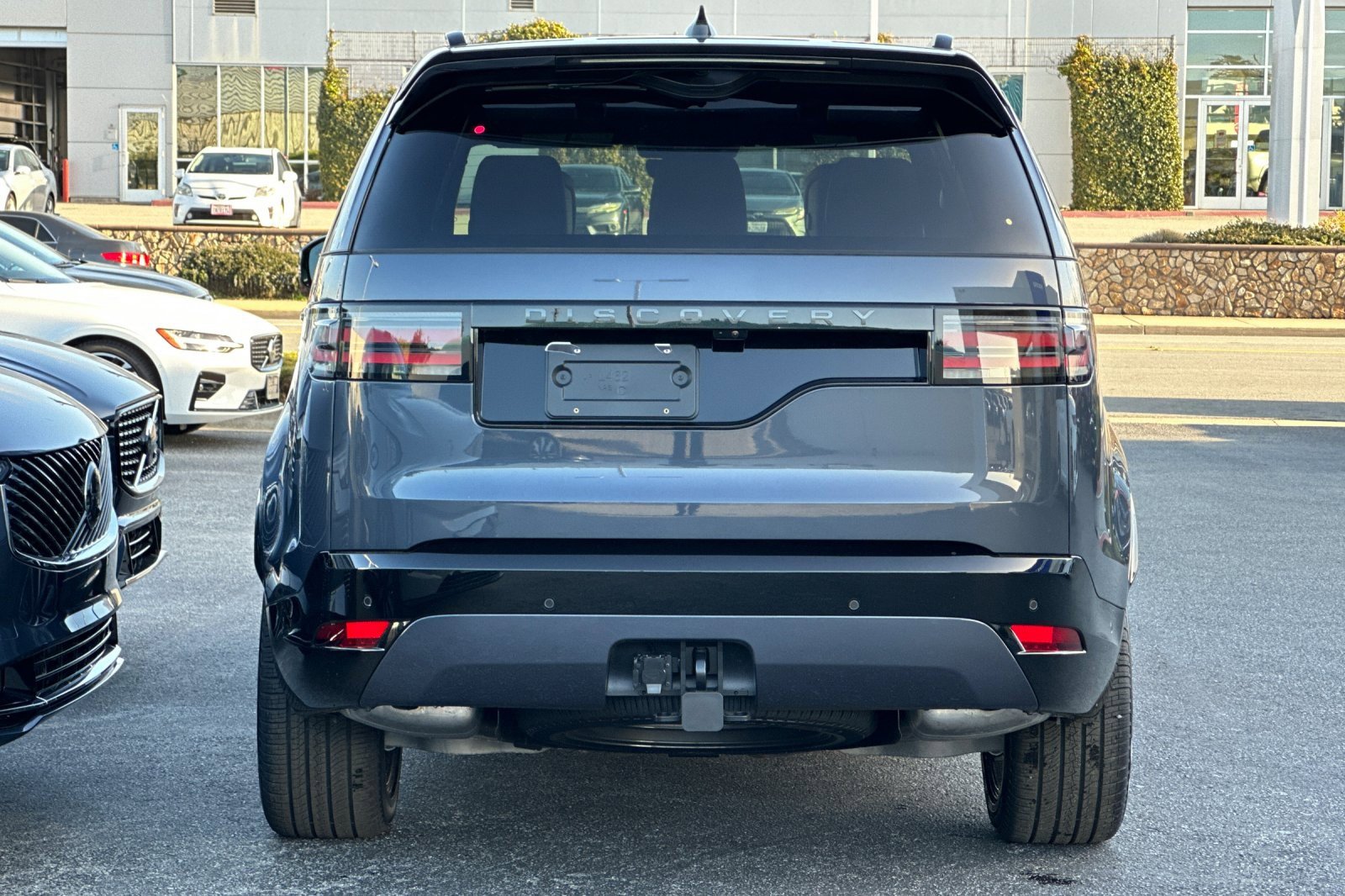 New 2025 Land Rover Discovery Dynamic SE image 4