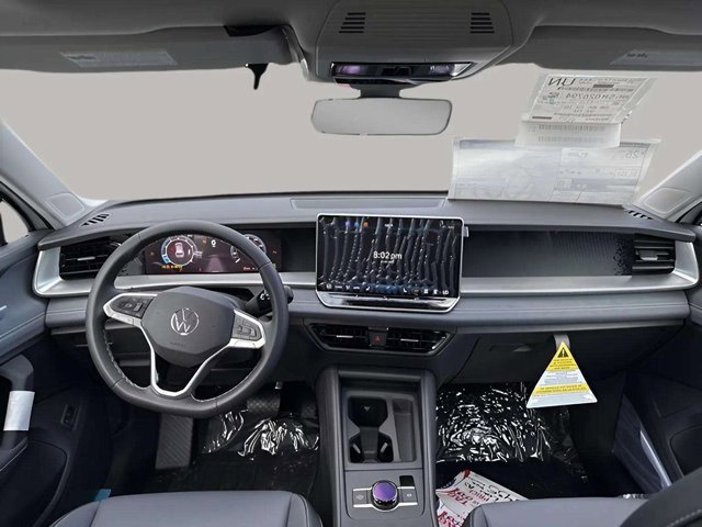 New 2025 Volkswagen Tiguan SE image 9