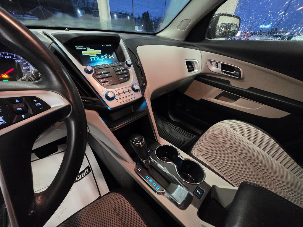 Used 2016 Chevrolet Equinox LT w/ Convenience Package image 16